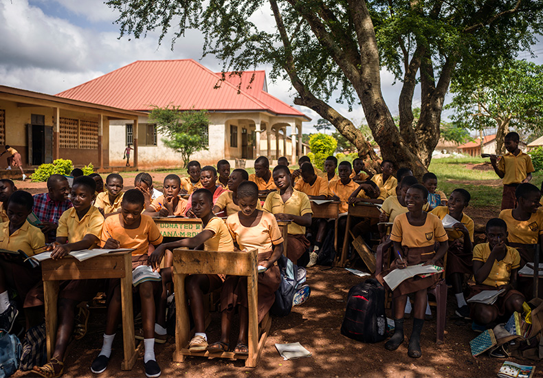Local school in rural Ghana (photo)